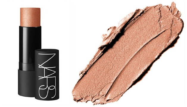 Best Travel Makeup: The Multiple Make Up Stick