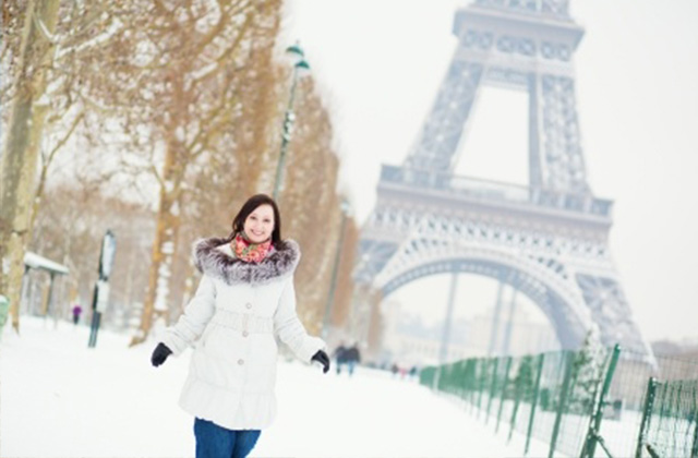 French Fashion Blogger Shows us What to Wear in Paris in Winter