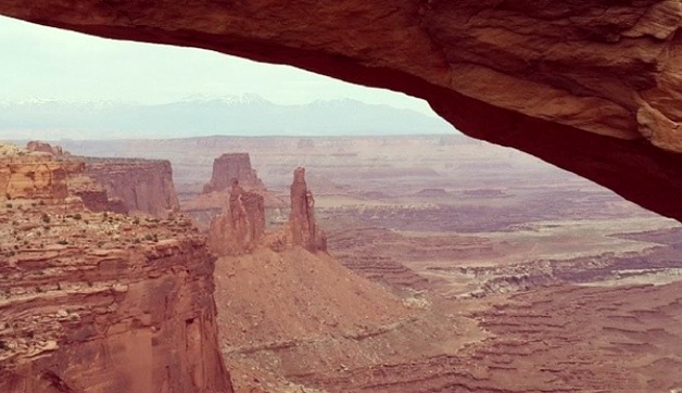 What to Wear when Visiting Utah National Parks in Spring