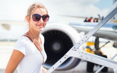10 Airplane Beauty Tips: How to Look Good After a Long Haul Flight
