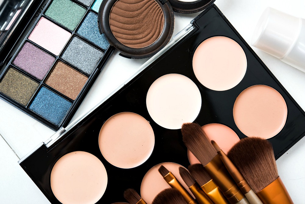 best-makeup-palettes-for-travel