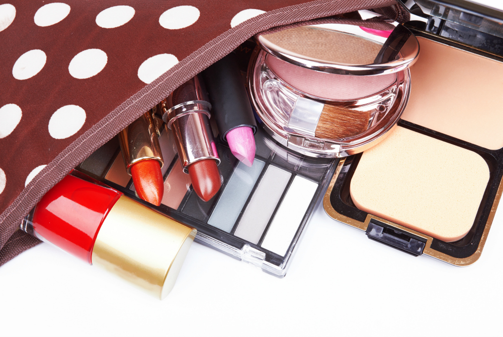 8 Best Multitasking Travel Beauty Products: Fly Carry-On Every Time!