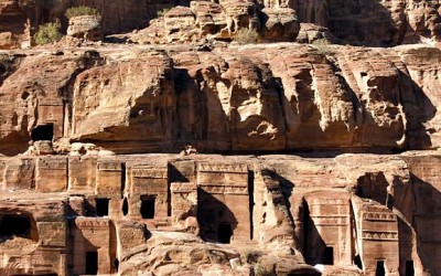 What to Wear in Jordan: Petra and the Dead Sea