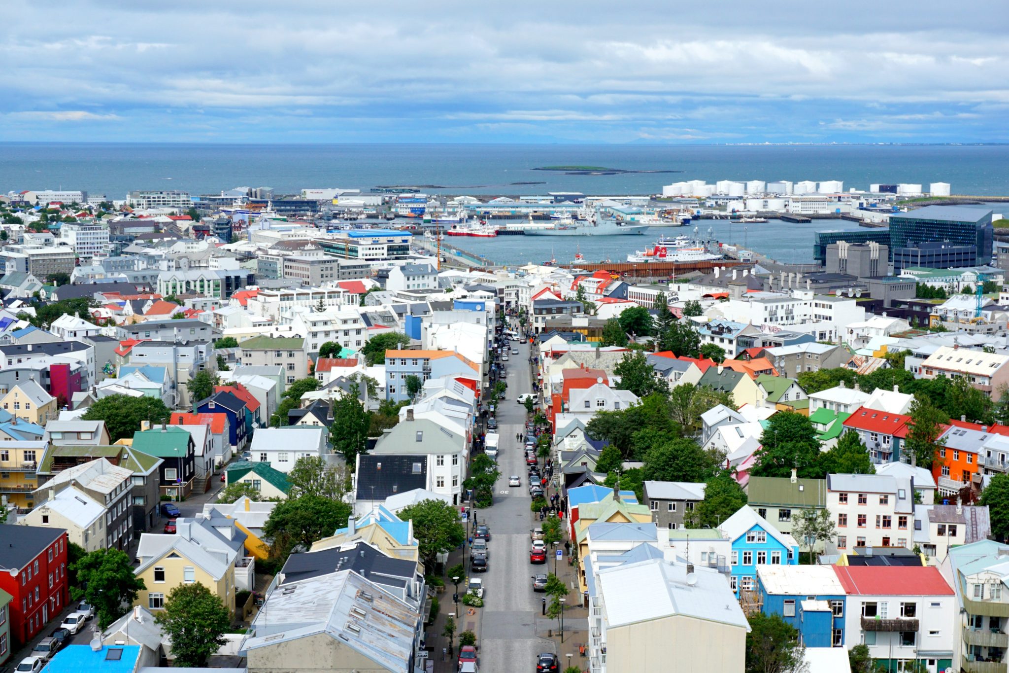 Trousers and Neutral Dressing in Iceland - YLF