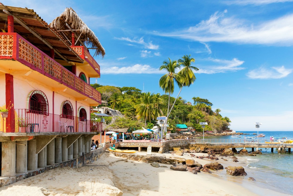 What to Wear in Puerto Vallarta: Resorts, Weddings, Beaches, and Nightlife