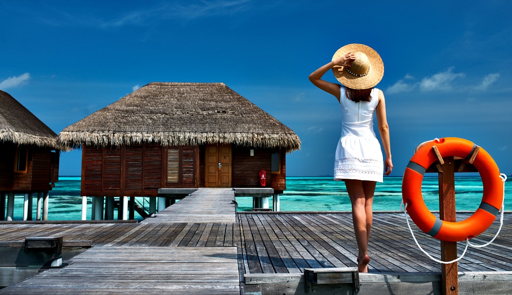 What to Wear in the Maldives? Fashionable Outfits for Exploring 2024 ...