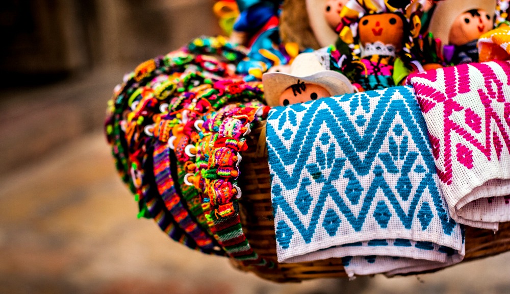 5 Tips On How to Shop Ethically While Traveling