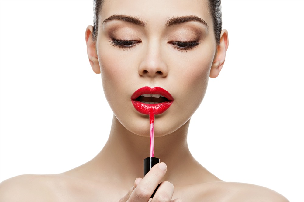 best-long-lasting-lipsticks-for-travel