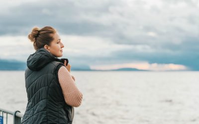 The Best Travel Vest for Women: 15 Cozy Reader Picks