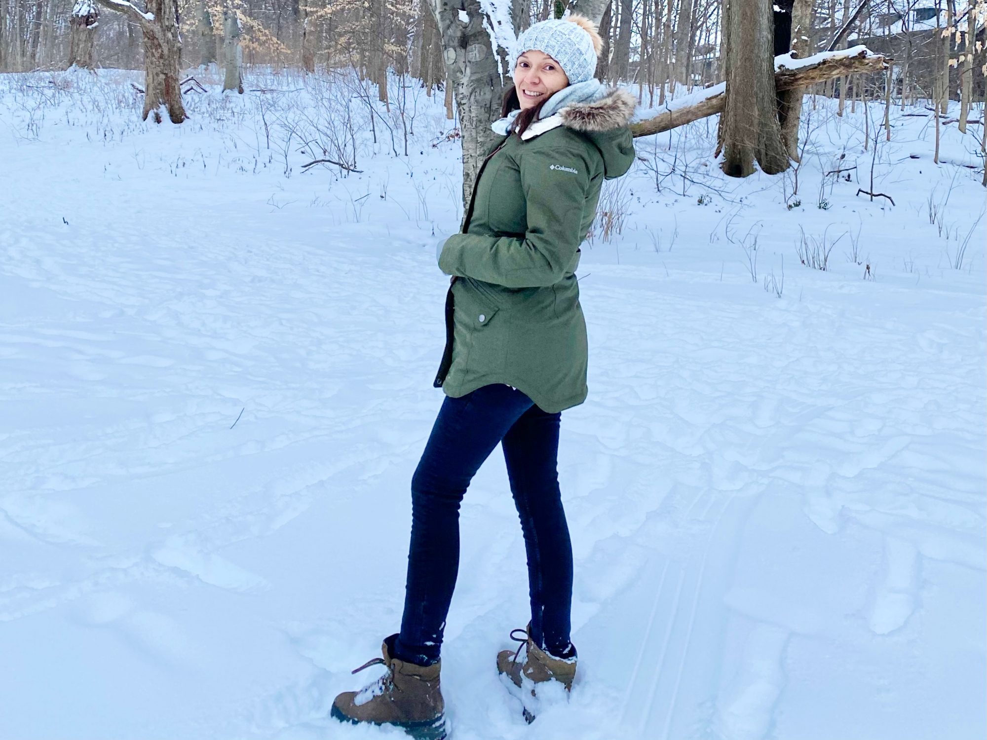 What to Wear in the Snow: Packing List and Packing Tips