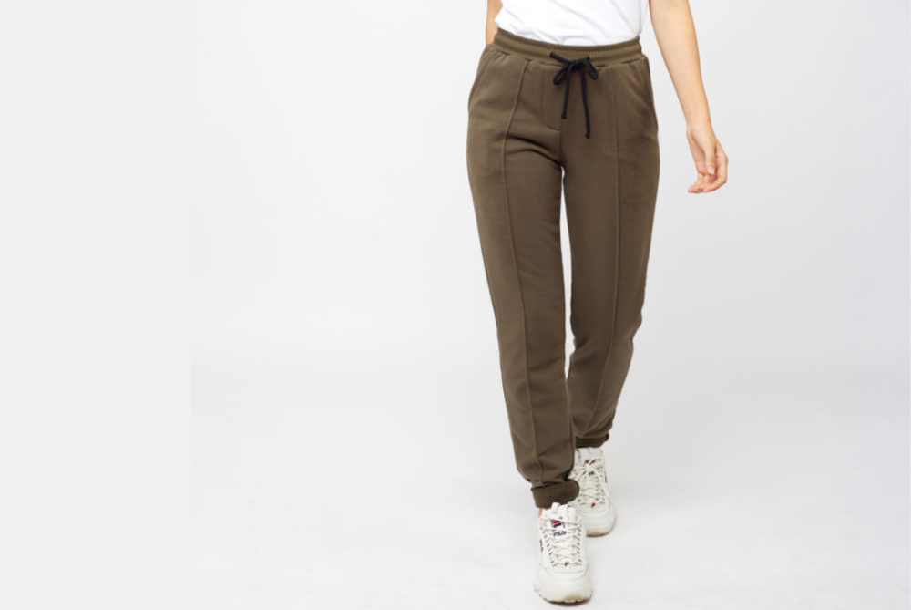 Joggers for Women: Don't Miss this Travel Fashion Trend