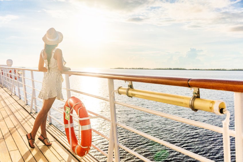 7 Chic Cruise-Inspired Outfits for On and Off the Boat