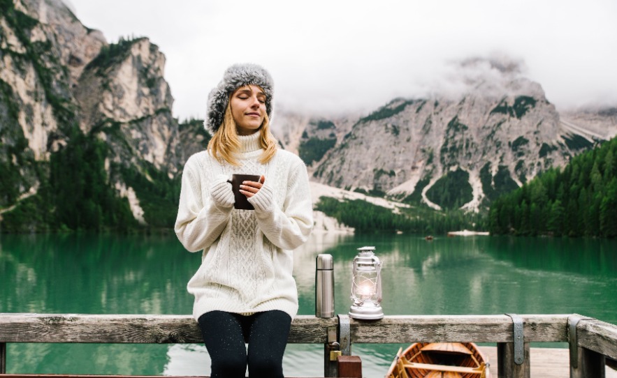 11 Best Merino Wool Leggings for Women to Stay Warm for Winter Travels