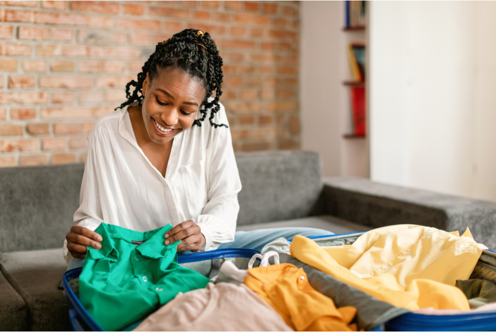 How to do Laundry while Traveling - 3 Options!